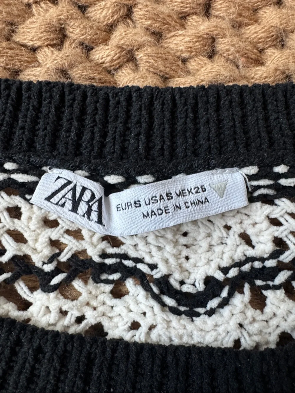 ZARA Black & White Open-Knit Striped Crochet Crop Sweater Top Women’s Size Small